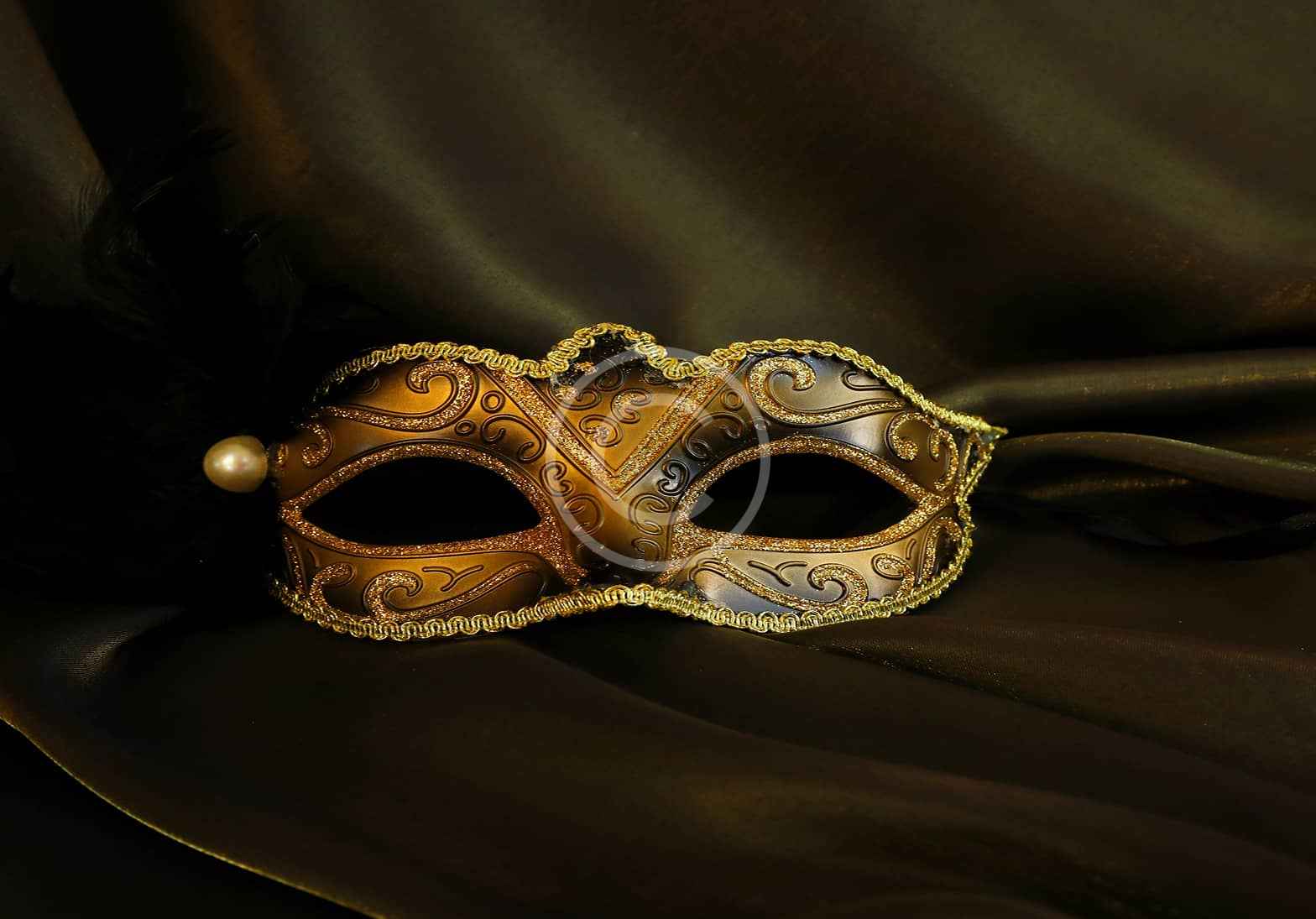 Custom Img 18 Copyright